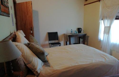 Kareedouw Bed & Breakfast | Discover A Swallows Rest: Family-Friendly with Pool Access
