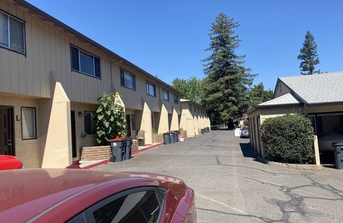Phoenix Condo | Cozy Retreat: Your Home Away From Home with Breakfast