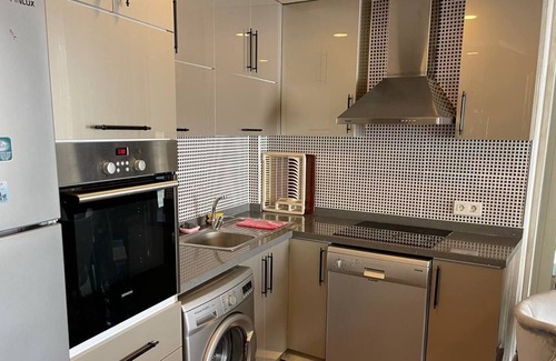 Zeytinburnu Apartment | a sweet place with a great view on the seaside and a large balcony.