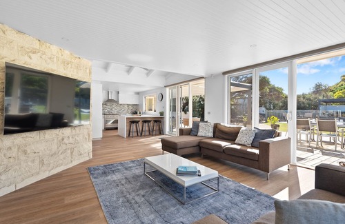 St. Andrews Beach House | Oceanfront Bliss: Enjoy Late Check-Out & 9.8/10 Rating