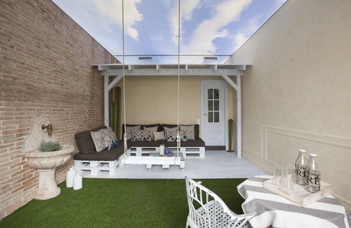 Eixample Apartment | Family-Friendly Retreat with Ocean View & Spa Amenities