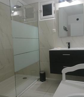 Ville-di-Pietrabugno Apartment | Oceanfront Bliss at A Tana di a Volpe - Rated 9.6/10