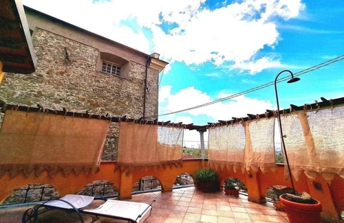 Giucano Apartment | Historic Fortress Escape Near the Enchanting Cinque Terre