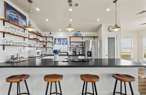 Miramar House | Experience A Time to Lime: Private Dune Crossover Retreat