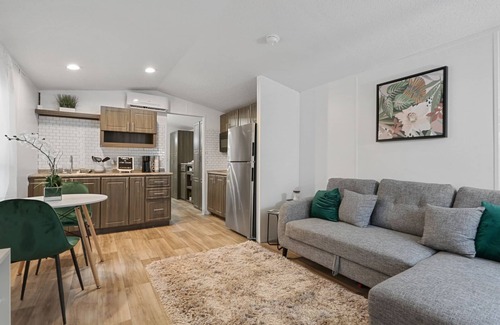 Atlanta House | Discover A Tiny Escape Near Top ATL Attractions