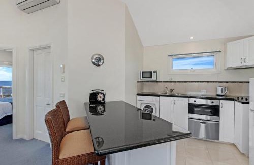 Port Fairy Apartment | A Top Deck