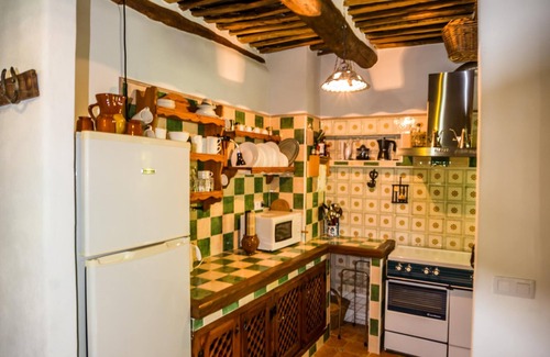 Bubion Cottage | Authentic Traditional House with Spa & Family Amenities