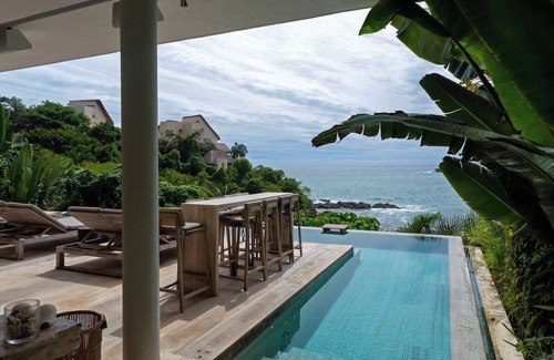 Ixtapa Apartment | Tranquil Beachside Retreat in Ixtapa Zihuatanejo Awaits