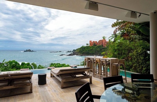 Ixtapa Apartment | Tranquil Beachside Retreat in Ixtapa Zihuatanejo Awaits