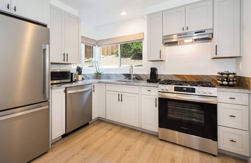 Summerland Condo | A Tranquil Haven for Groups in Summerland