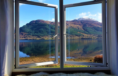 Ratagan Cottage | Nature Retreat: Pet Friendly with Mountain & Loch Views
