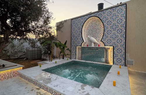 Djerba Midun Villa | Peaceful Retreat with Ocean View and Private Pool