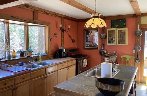 Ashfield House | Idyllic Country Retreat with Gardens, Pond, and Hot Tub