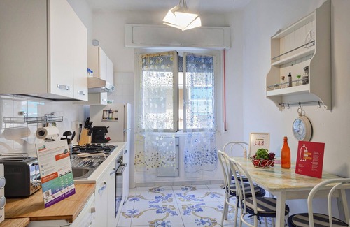 Sturla Apartment | Convenient Stay Near Boccadasse with Breakfast Included
