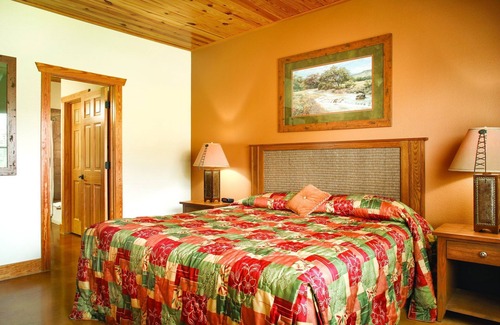 Gruene Resort | Experience a Unique Hub of Shopping and Entertainment