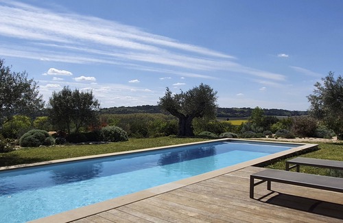 Uzes House | Unique Uzès Retreat with Private Pool & Ocean Views