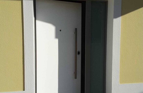 Seixal House | Relax at A. V Holidays: Rated 9/10, Spa & Family Friendly
