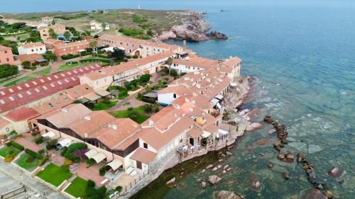 Carloforte House | Escape to a Private Island with Oceanfront Serenity