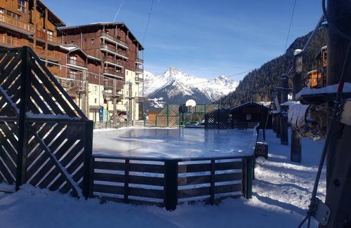 Lanslebourg-Mont-Cenis Apartment | Cozy Valfrejus Studio Cabin Steps from the Slopes