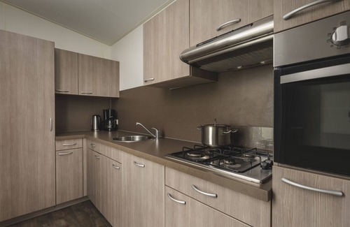 Municipality of Rijssen-Holten House | Cozy Cottage with Family and Pet-Friendly Amenities