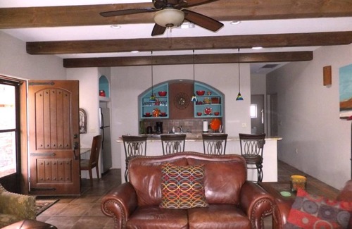 Tucson House | Experience a Fine House with Ocean Views and Spa Amenities