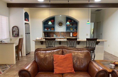 Tucson House | Experience a Fine House with Ocean Views and Spa Amenities