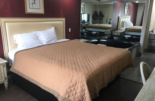 Roseville Hotel | Budget-Friendly Stay at A Victory Inn - Roseville