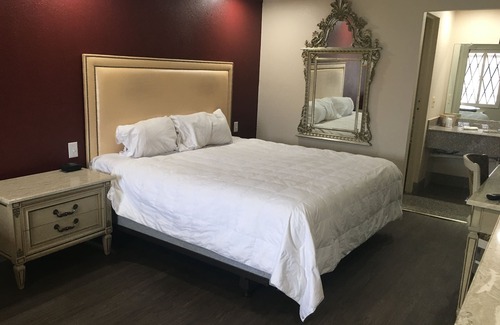 Roseville Hotel | Budget-Friendly Stay at A Victory Inn - Roseville