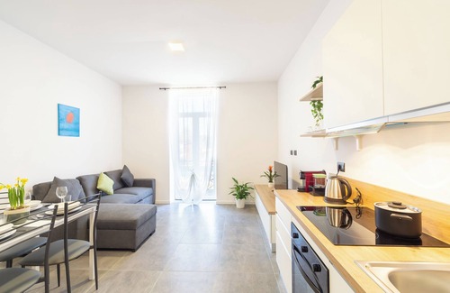 Milan Apartment | Enchanting Stay with a View of San Siro for Families