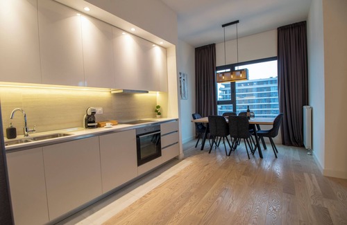 Savamala Apartment | Experience the Scenic Views of Belgrade's Finest Hotel