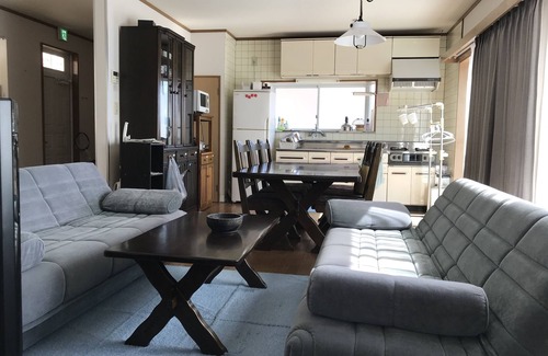 Kitasaku-gun House | Scenic Villa in Minami Karuizawa with Breakfast Included