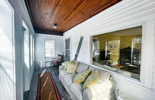 Cranmore Birches House | Pet-Friendly Retreat: A Villager's Dream Awaits You