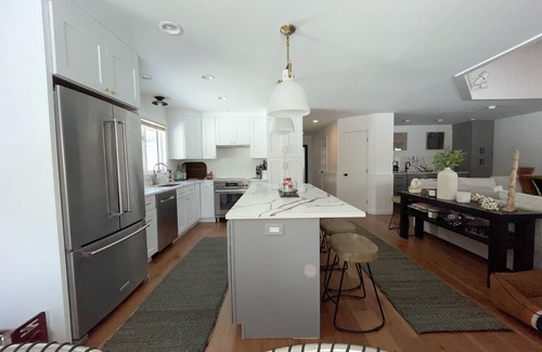 West Dover House | Discover "A Walk in the Clouds": Ski & Golf Retreat Awaits