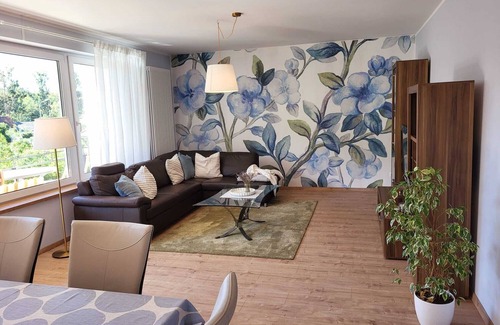 Weitramsdorf Apartment | Experience Comfort at "Hereinspaziert" - Rated 10/10!