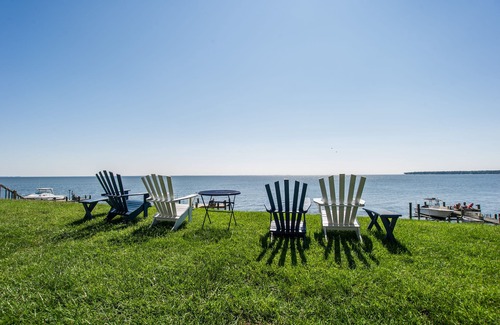 Tracys Landing House | Experience Driftwood Lodge: Waterfront Retreat on Chesapeake Bay