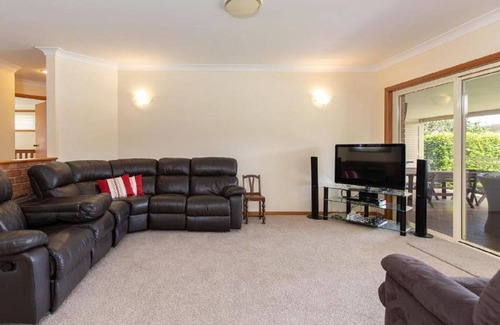 Tuncurry House | A Waterfront on Palmway