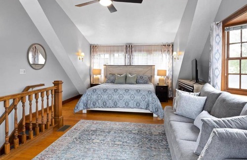 Wareham Center House | Relaxing Oceanfront Retreat at Swift's Beach Wareham