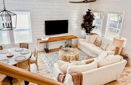 West Panama City Beach House | Escape to A Wave From It All: Pet-Friendly Retreat