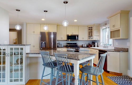 Pine Point House | Unwind at Bayley Vacation Rentals: Marsh Views & Beach Access