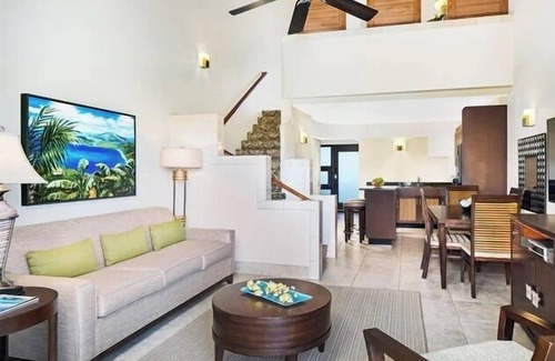 Estate Bethany Condo | Experience a Week in Paradise with Poolside Retreats