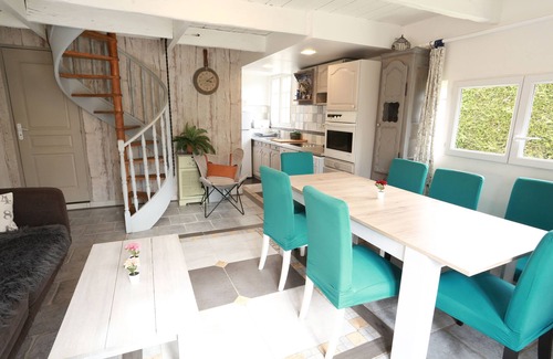 Saint-Gatien-des-Bois House | Inviting Norman House: Pet-Friendly with Pool & Spa