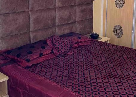 Martil Apartment | Cozy Martil Retreat: Ocean View & Fast Wifi for Families