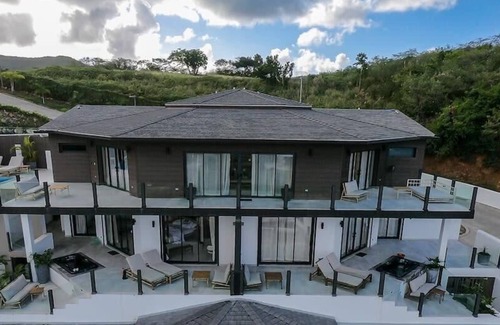 Fryes Beach Villa | Scenic 2-Bedroom Apartment with Balcony Ocean Views