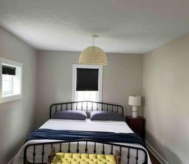 Dover House | Kid-Friendly Comfort at A Winfield Bungalow - 4 Star Stay