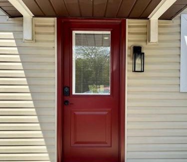 Dover House | Kid-Friendly Comfort at A Winfield Bungalow - 4 Star Stay