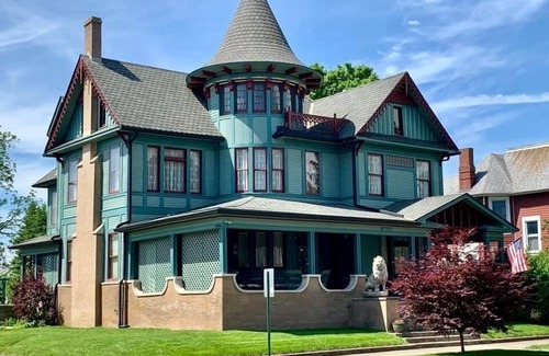 Shelbyville House | Experience a Woodworking Masterpiece with Ocean Views