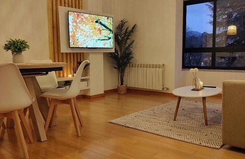 Mondariz-Balneario Apartment | Unforgettable Stay at A Xanela de Balneario - 9.7 Rated!