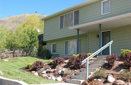 Gardiner Apartment | Experience Yellowstone Park with Pool and Spa Amenities