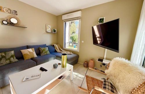 California - Pezou Apartment | A011-Superbe Studio avec Terrasse Sauna Jacuzzi