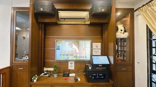 Taman Johor Jaya House | A09 Dedap Johor Jaya Karaoke Family House